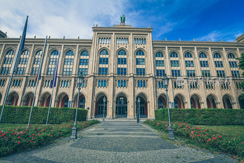 著名的Bayerische Staatskanzlei，德国慕尼黑的巴伐利亚州总理府